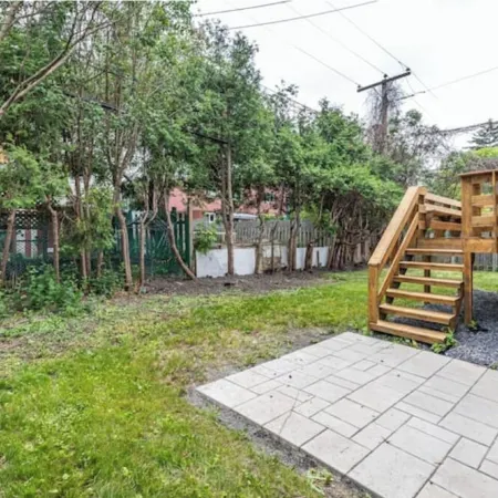 Stylish 4BR House close to DT