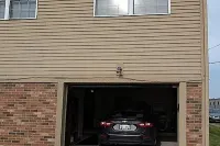 Cozy 1-bedroom condo near downtown Clawson with WiFi, AC Hotels in Clawson