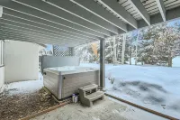 Townhouse with private hot tub in Eagle Vail