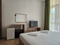 Cozy 1-bedroom apartment in awesome Sofia with WiFi, AC Hotels in Banishora