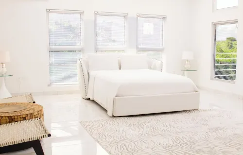 Charming 2-bedroom villa with AC, WiFi in tranquil Osbourn-Fitches Creek Osbourn 호텔