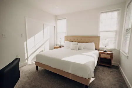 Cozy & Modern Farmhouse – 3BR Sleeps 10 - Near Hershey, Harrisburg, Carlisle