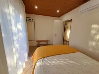 Family country house with swimming pool and open-plan kitchen. Hotels in Castelo Branco