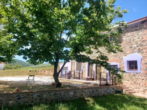 A 8 km dal mare di Castiglioncello. Perfetta combinazione tra natura e vacanza