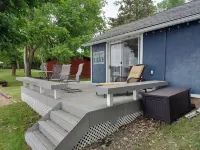 Cozy Lake Cottage between Fargo and Detroit Lakes -in the Cormorant Lakes area.
