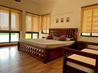 Lake View Villa in Golf Course Resort - A Home away from Home