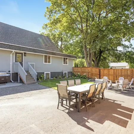 Heritage Heights - Luxe Historic Home Near Downtown & Pioneer Park - EV Charger