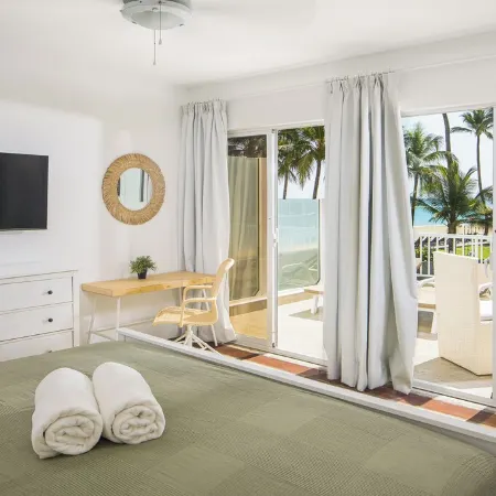 KITE BEACH HOTEL Two Story  2 /2 Oceanfront Apt with large Oceanfront Terrace