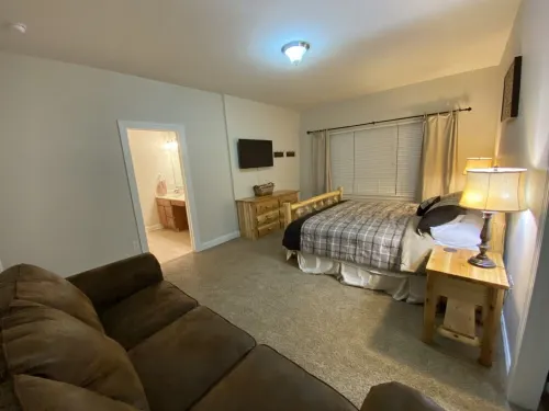 Family Friendly Mountain Getaway with Theater & Arcade in the Laurel Highlands