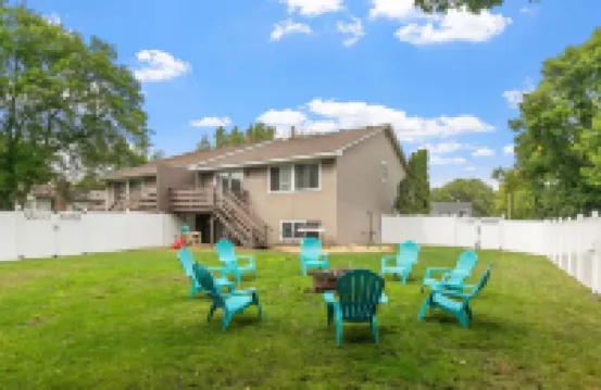 Modern 4BR FirePit Grill 2MI NSC Pet-Friendly!