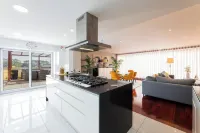 Spacious and comfortable apartment in Apulia, 100 m from the beach! Hotels in Apúlia