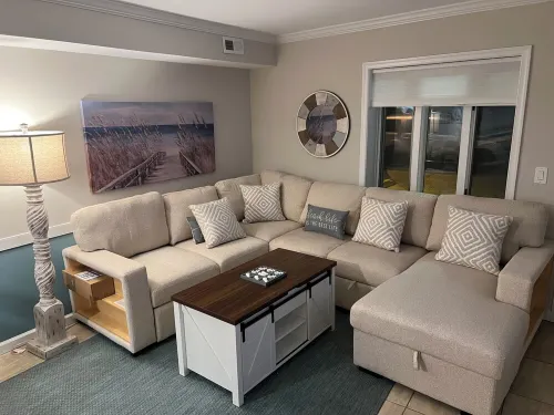 Escape to Paradise in Avalon – Beautiful Condo Just Steps from the Beach Hotel a Avalon