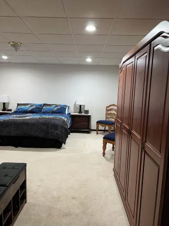 Entire private apartment suite in home with own entrance, views and private gym.