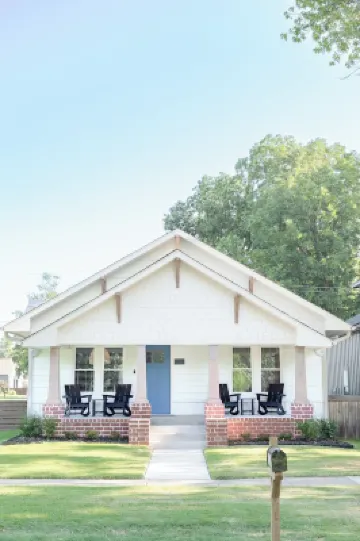 Charming Restored Craftsman-Walk to Dining-Shops- in Rose District