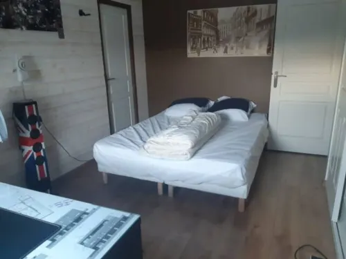 Maison Jacuzzi Hotels in Savenay