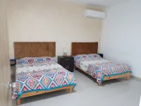 Casa Grande Vacacional Alberca. Cochera Privada