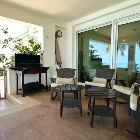 Villa Frente AL MAR muy Cerca de Todo