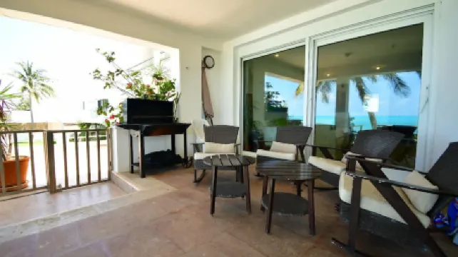 Villa Frente AL MAR muy Cerca de Todo