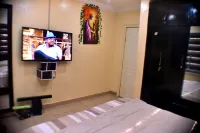 A Cosy 5 bedroom, 2 living-room 2 kitchen and 6 bathroom available for short let Các khách sạn gần Sân bay Ibadan