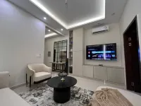 1 Bedroom Apartment with Golf Course Views