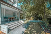 Capital Cottage - Russell Cottages Collection