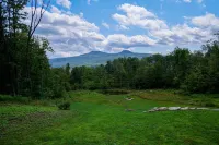 Modern Chalet in Tannersville w/ Huge Deck & Epic Views on 5 Private Acres