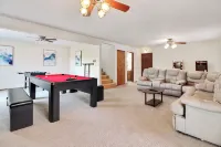 180° Lakeview 5B/3B Gameroom, Boat/RV Parking FastWifi, Beautiful Views, Family Hotels in Lakeland Village