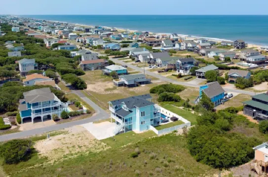 Sandy Cheeks in Kitty Hawk