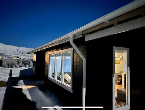 Nonholl cabin, unique getaway in Iceland Hotels in Arnarstapi