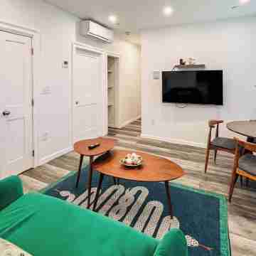 Newly Renovated 2 Bedroom in Southie! Others