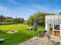 "Jerrit" - 1.4km from the Sea