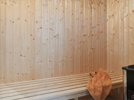 "Fader" - 950m from the Sea