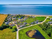 "Aarne" - 30m from the Sea