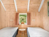 "Elenor" - 1.1km from the sea