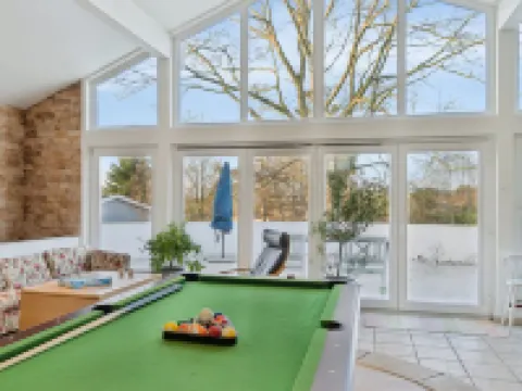 "Mikkeline" - 575m to the Fjord Hotels in Holbaek