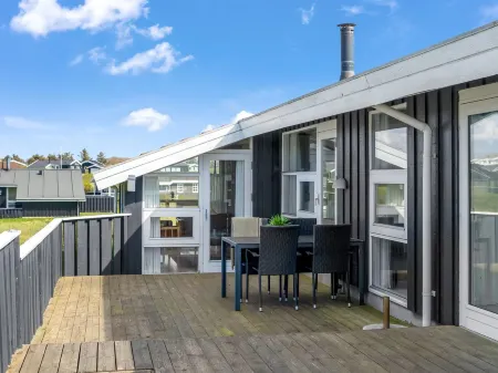 "Venja" - 200m from the Sea