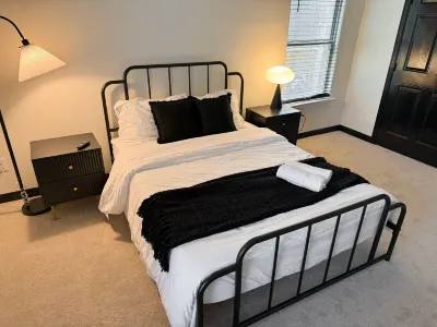 Bishop Hostel Hotel a 