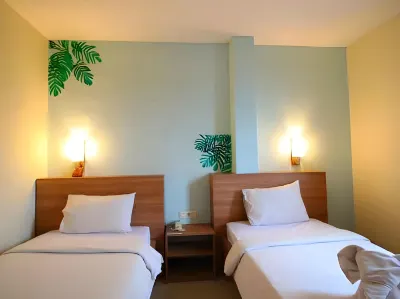 New Moonlight Hotel Hotels near Bale Ervat Blok Tempe