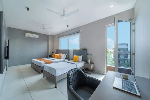 Lime Tree Hotel & Stays Greater Noida Nearby India Expo Centre & Mart