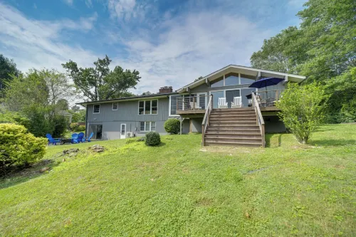 Centrally Located Brevard Home w/ Deck & Fire Pit! - 3-Star