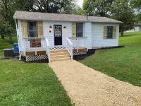 Aire Leclaire 2 bedroom home Hotels in Le Claire