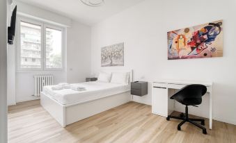 Joivy Stylish 2-Bedroom Flat Near CityLife District