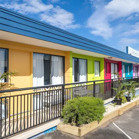 Coast Motel Eden