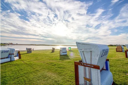 Spacious vacation apartment in a central and quiet location with terrace