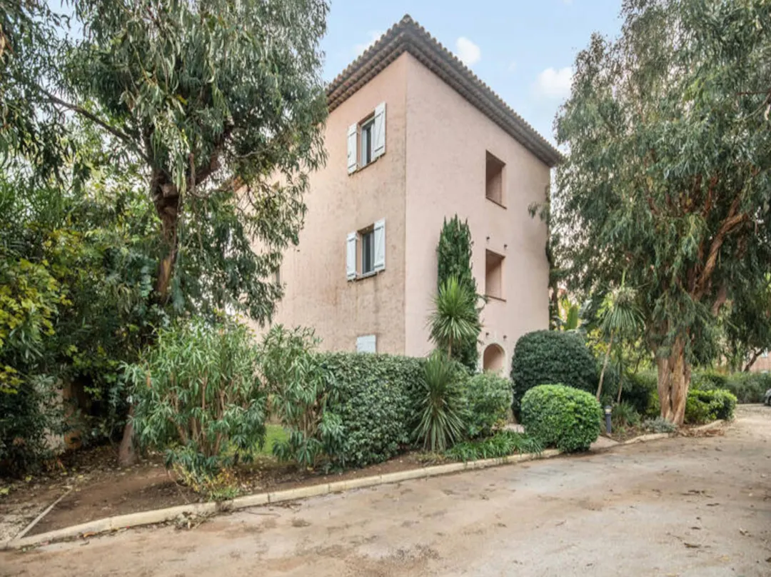 Residence La Pinede For Five People - Presqu'île de Giens