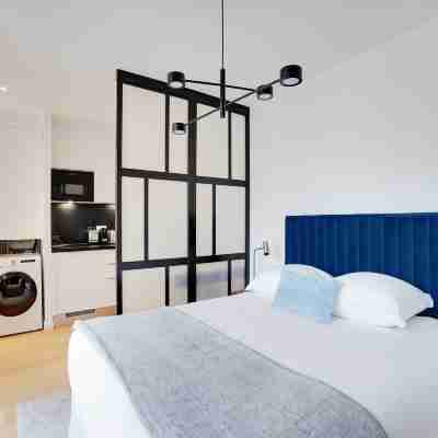 Studio Sleek & Refined - Levallois-Perret Rooms