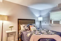 Family Home Close to Warwick, 5 Mi to Lake!