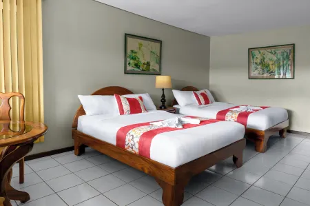 Hotel del Sur Отели в г. Перес Селедон