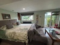 Studio in the idyllic countryside 2 miles from the beach in Devon with Hot Tub Hotels in Budleigh Salterton