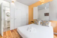 GuestReady - Riber Porto Apts Hotels near Casa do Infante